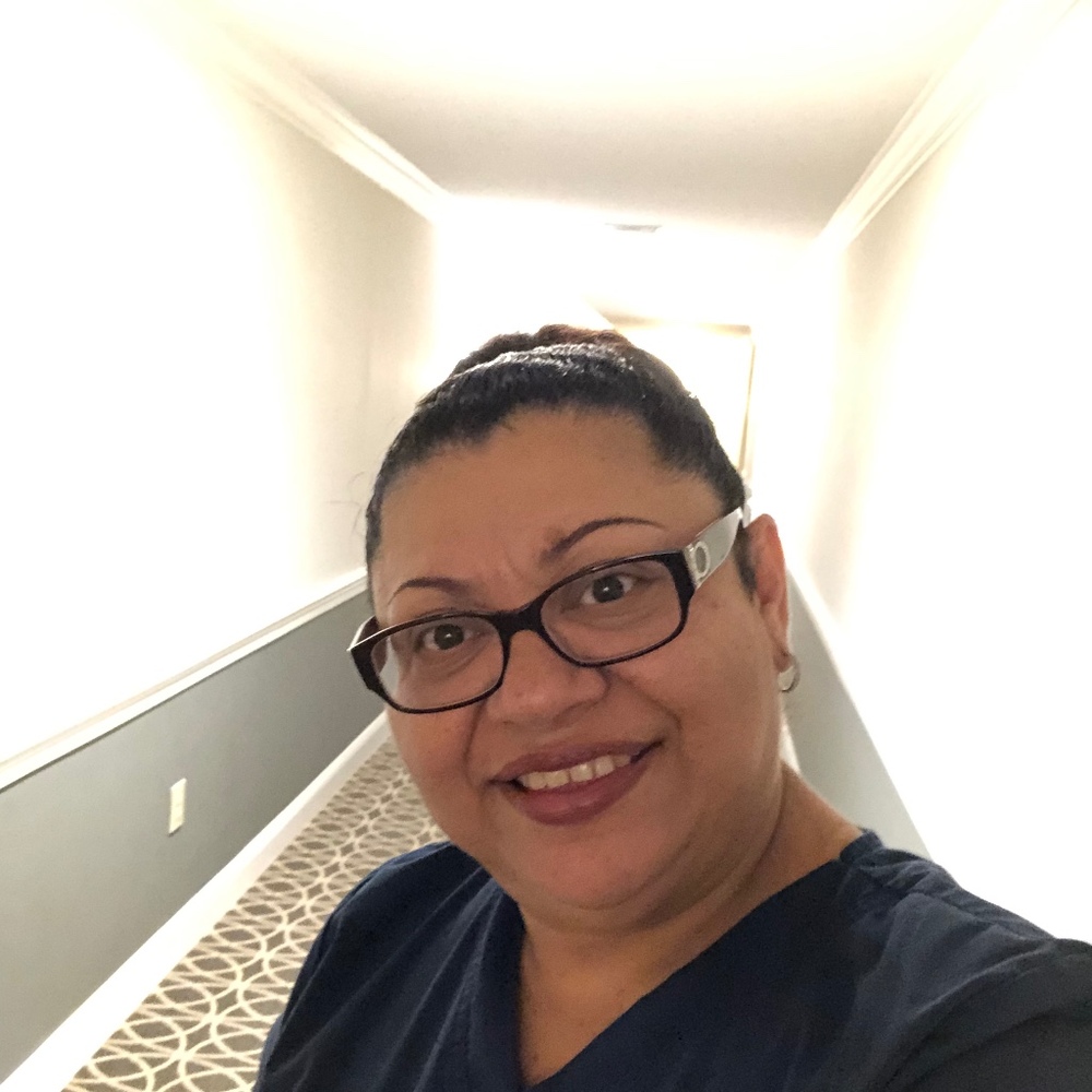 Meet your Posher, Aida